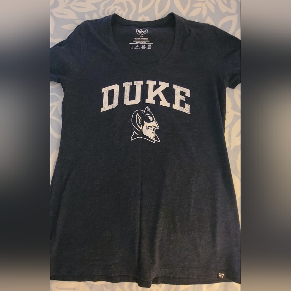 '47 Duke Bluedevils tshirt Small